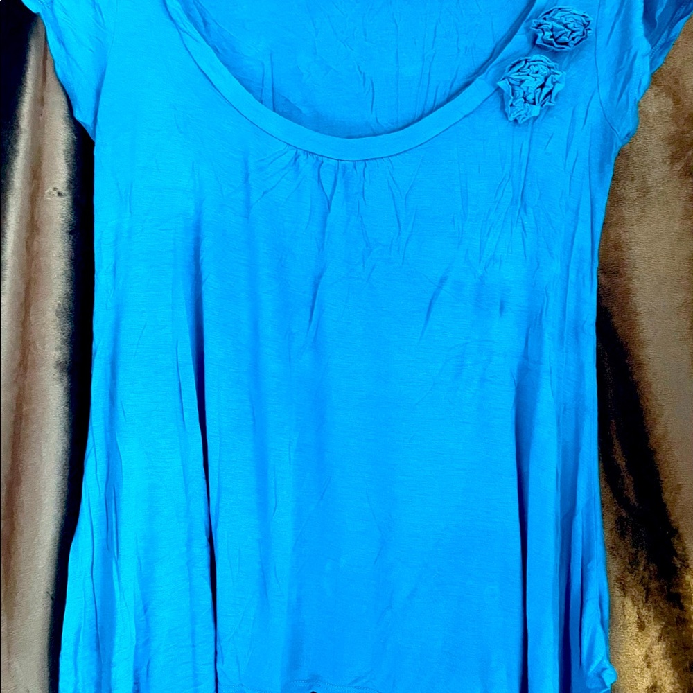 Soft and flowy tee